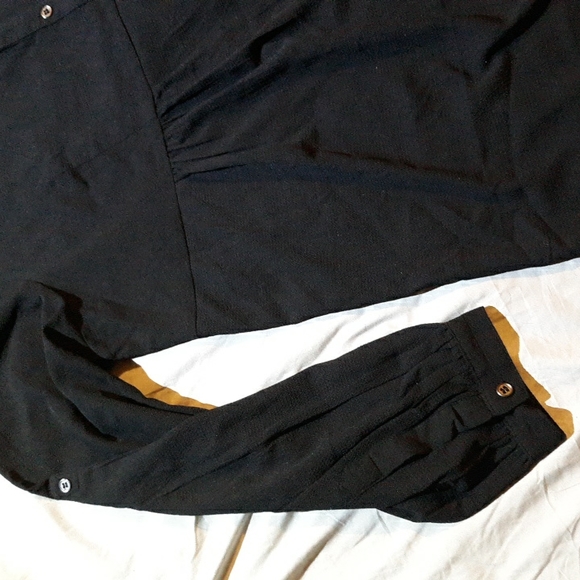 Textured button down w/roll tab sleeve - Picture 4 of 13